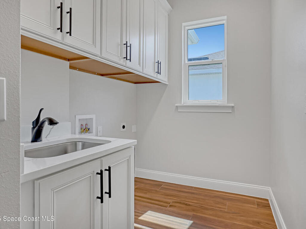 4195 Negal Circle, Melbourne, FL 32901