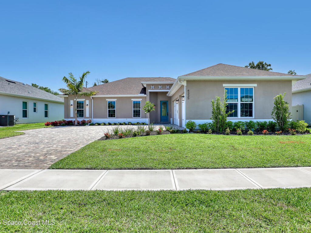 4335 Negal Circle, Melbourne, FL 32901