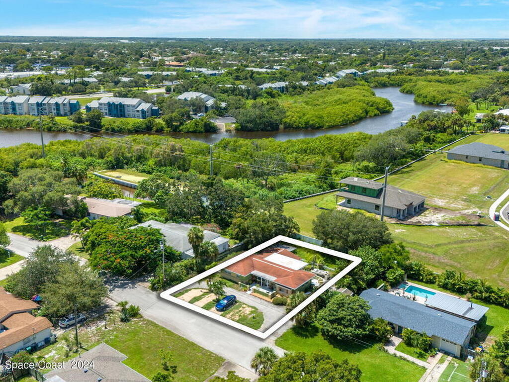 1256 Sun Circle, Melbourne, FL 32935