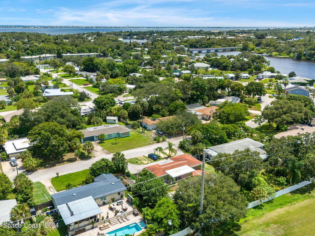 1256 Sun Circle, Melbourne, FL 32935