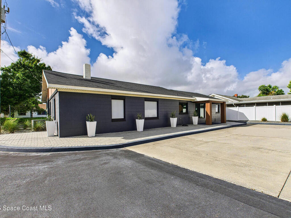 390 Poinciana Drive, Melbourne, FL 32935