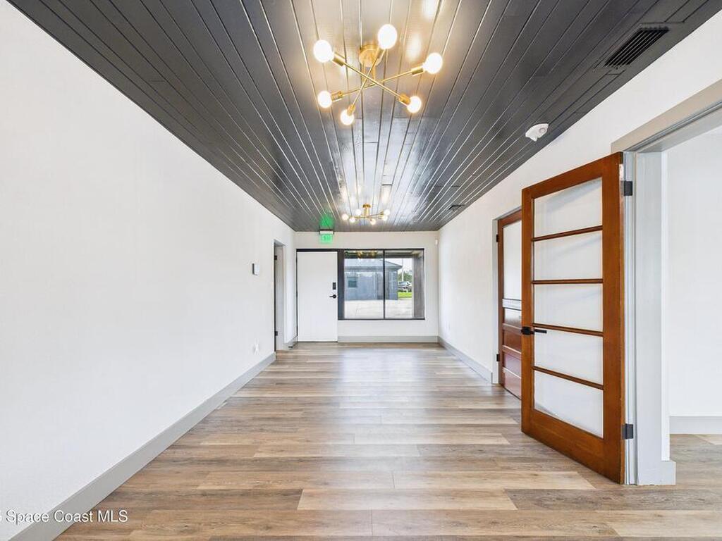 390 Poinciana Drive, Melbourne, FL 32935