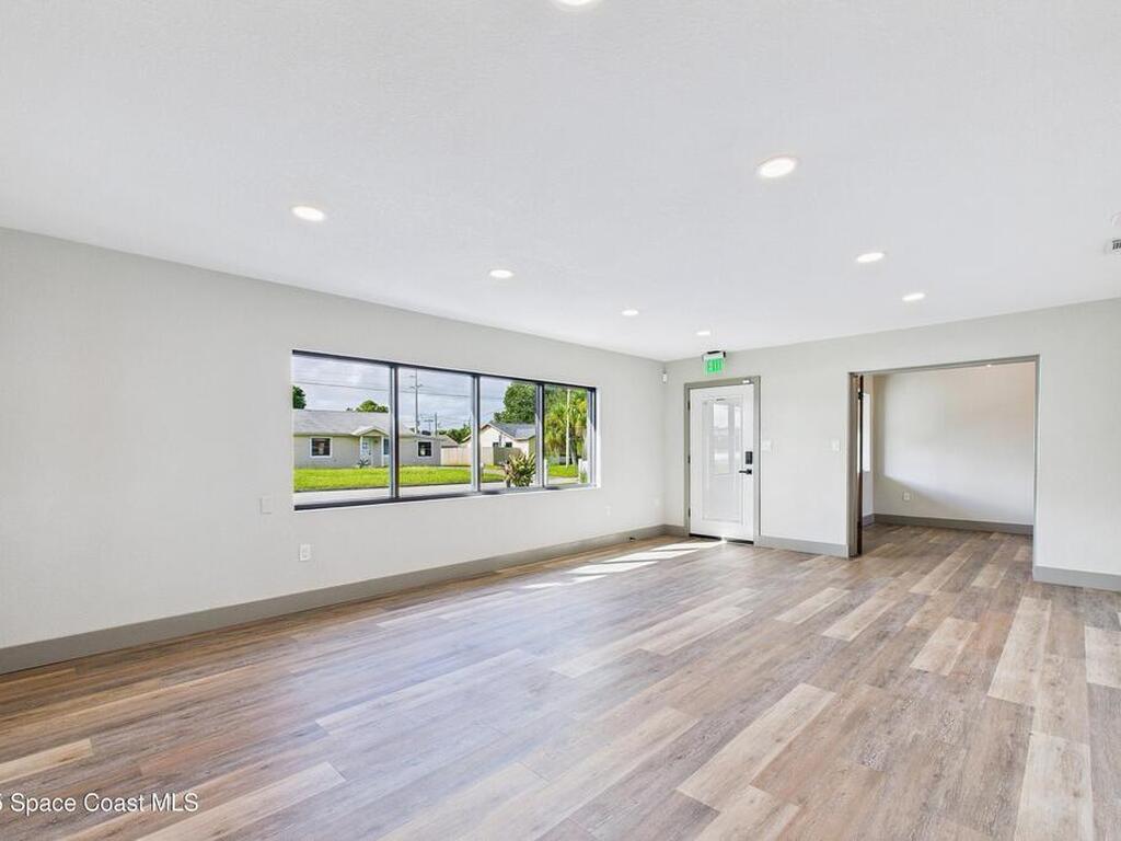 390 Poinciana Drive, Melbourne, FL 32935