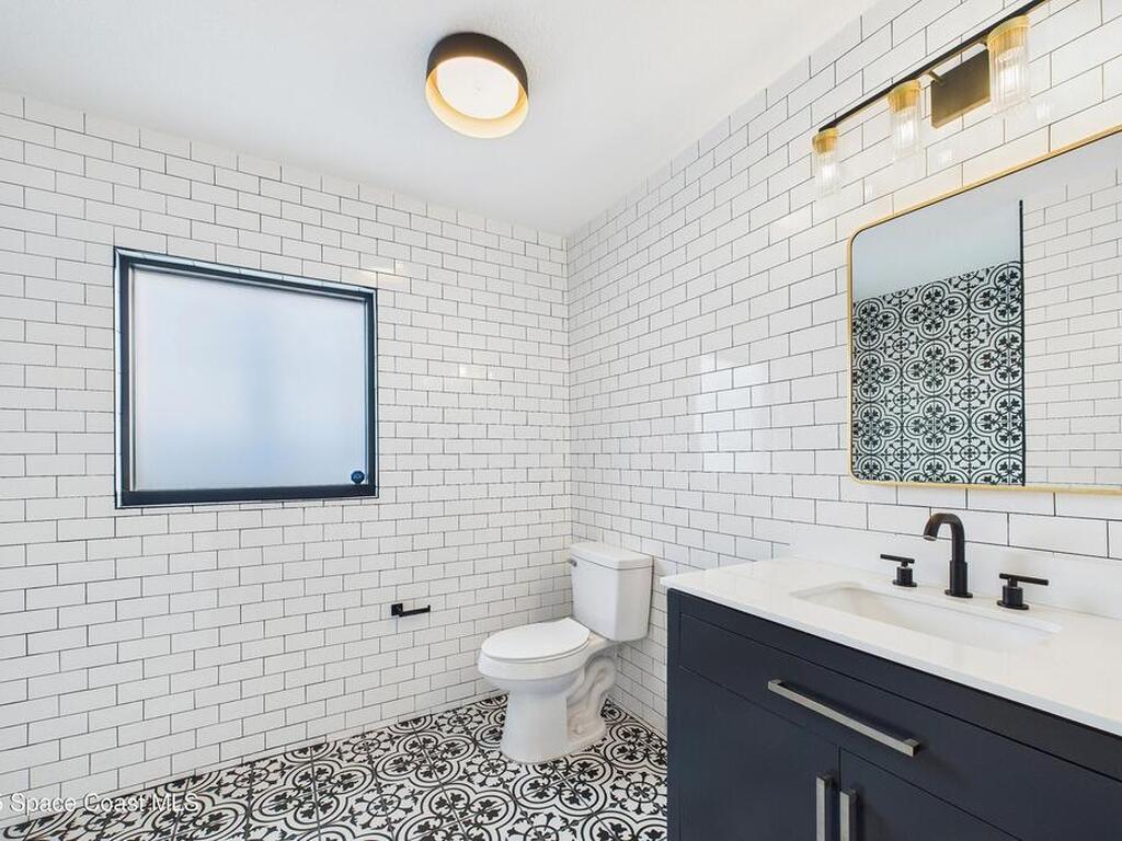 390 Poinciana Drive, Melbourne, FL 32935