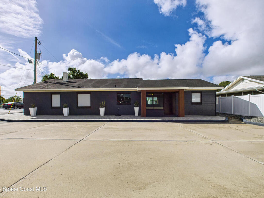 390 Poinciana Drive, Melbourne, FL 32935