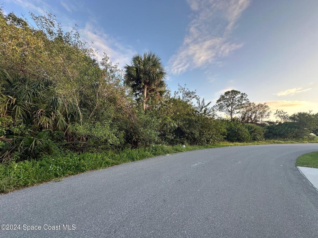 2961 Palisades Drive, Palm Bay, FL 32909