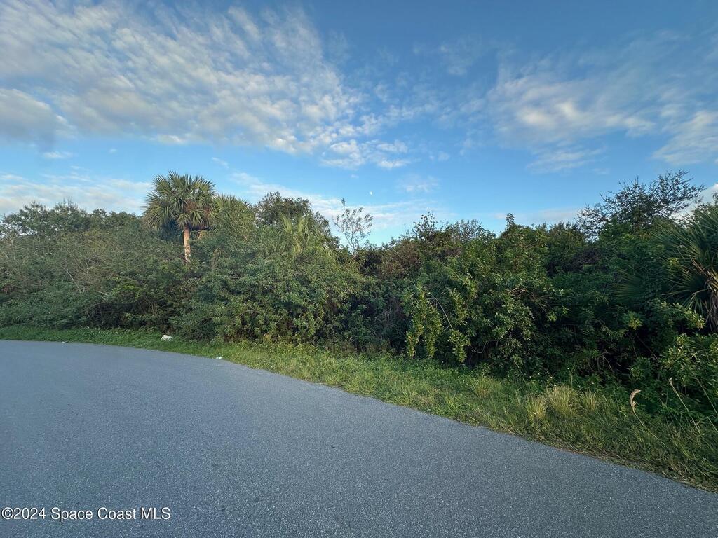 2961 Palisades Drive, Palm Bay, FL 32909