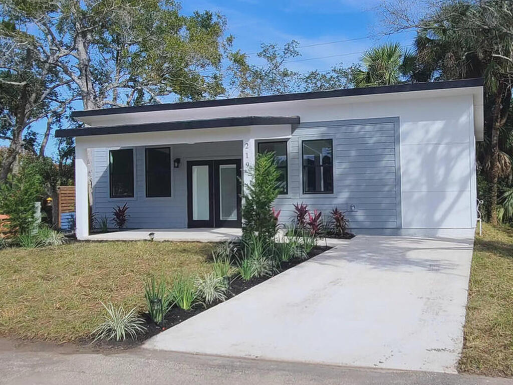 205 Flamingo Drive, Cocoa, FL 32926