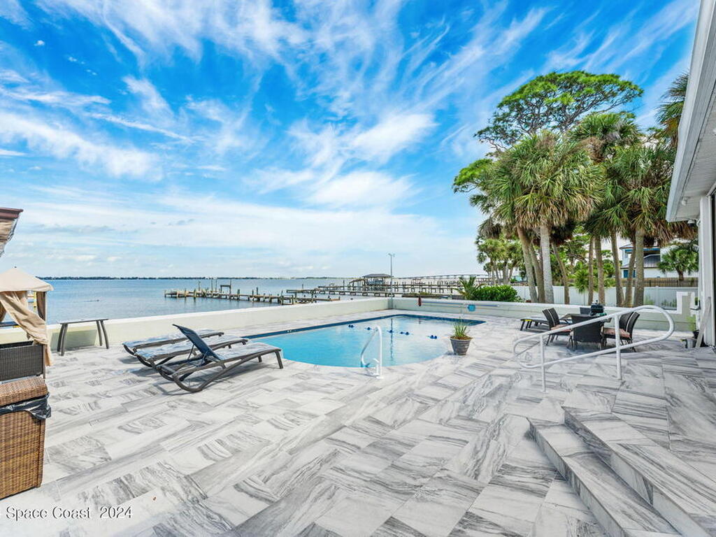 2189 Pineapple Avenue, Melbourne, FL 32935