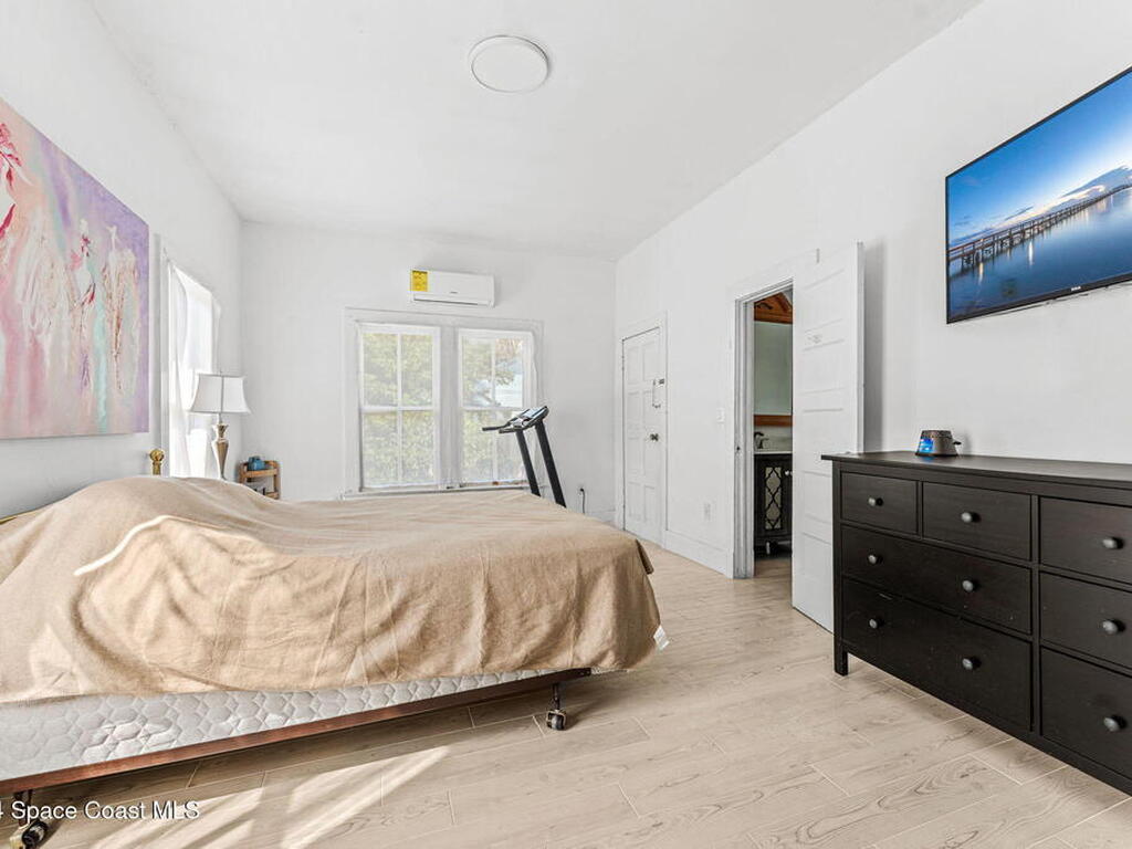 1365 Pineapple Avenue, Melbourne, FL 32935