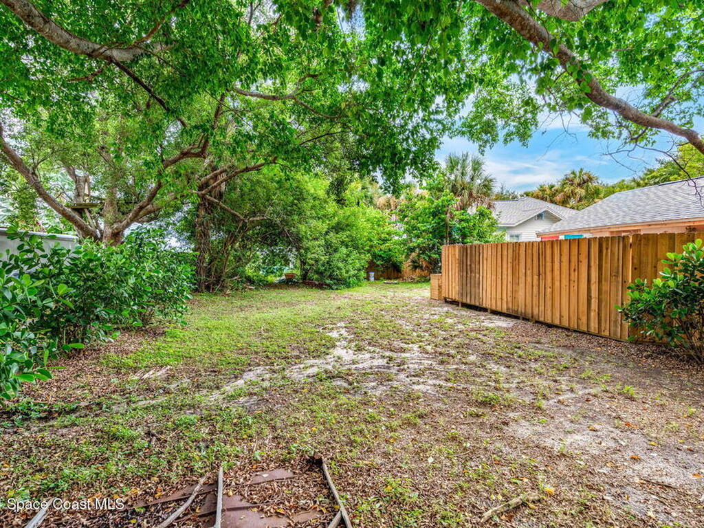 1365 Pineapple Avenue, Melbourne, FL 32935