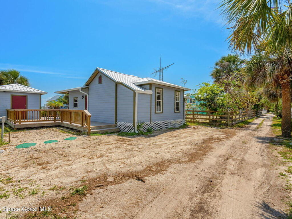 36 Vip Island, Grant, FL 32949