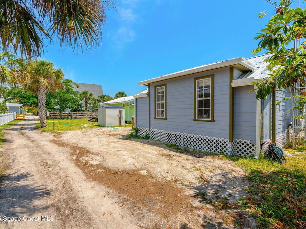 36 Vip Island, Grant, FL 32949