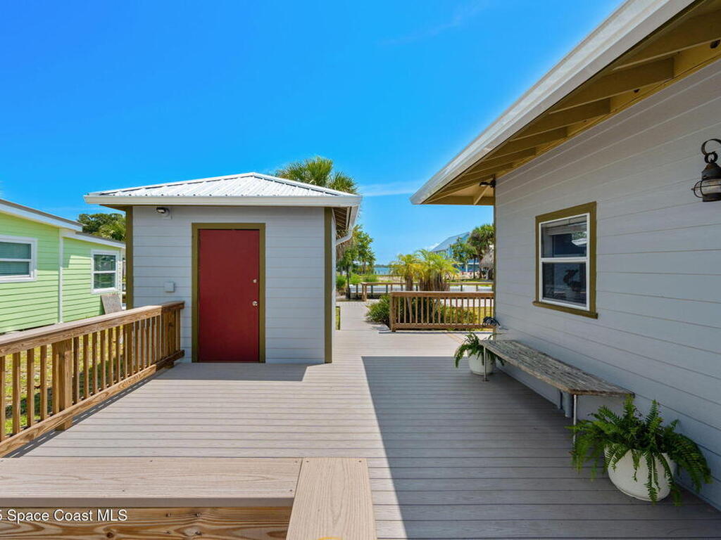 36 Vip Island, Grant, FL 32949