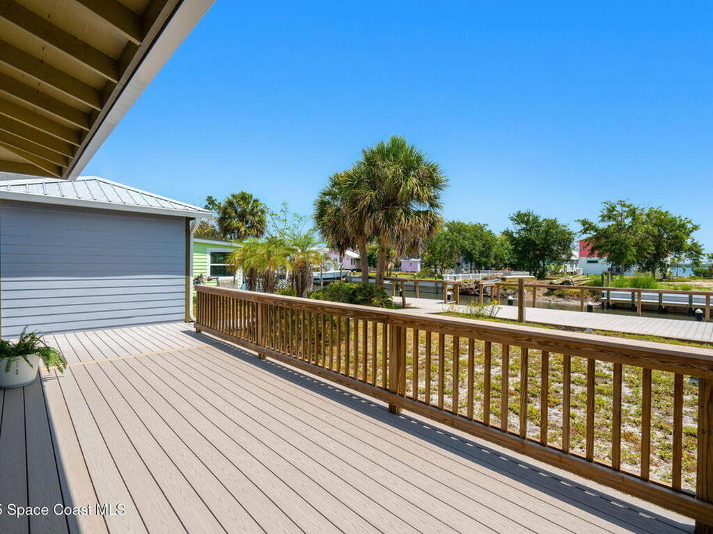36 Vip Island, Grant, FL 32949