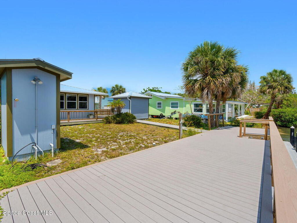 36 Vip Island, Grant, FL 32949