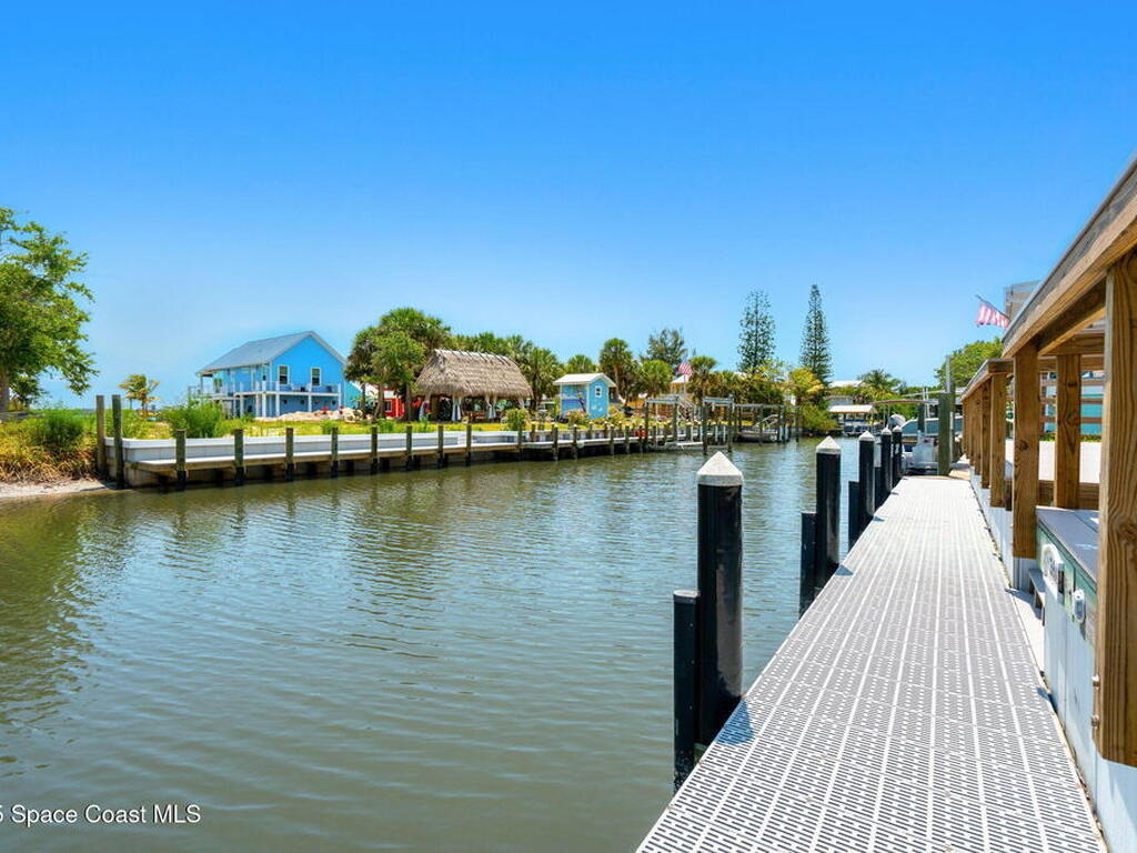 36 Vip Island, Grant, FL 32949