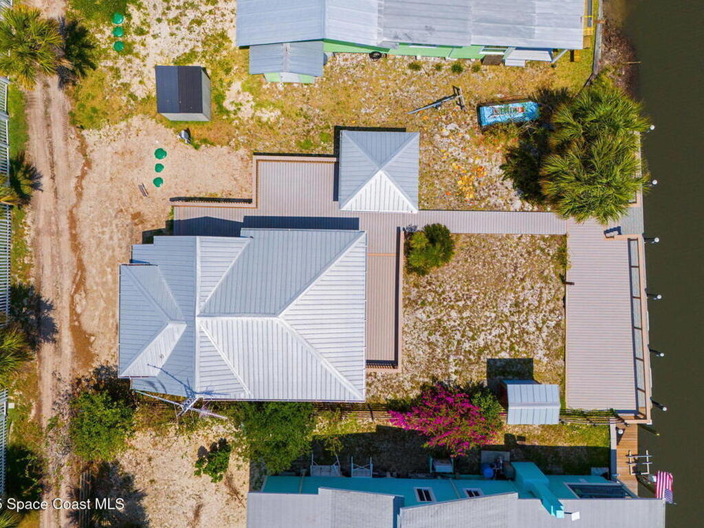 36 Vip Island, Grant, FL 32949