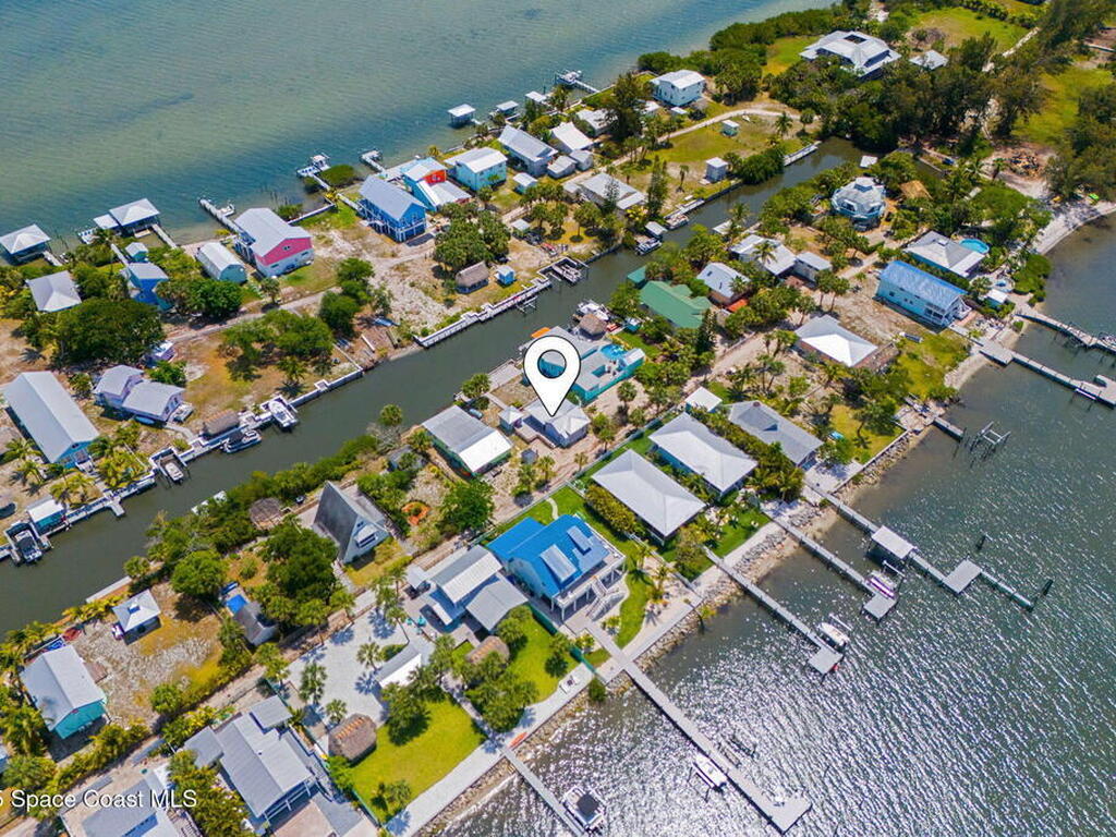 36 Vip Island, Grant, FL 32949