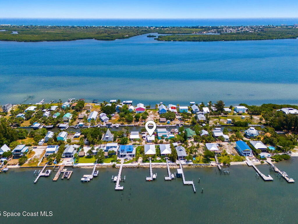 36 Vip Island, Grant, FL 32949