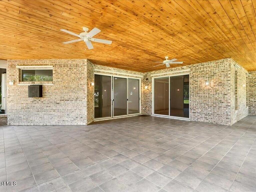 9140 S Tropical Trail, Merritt Island, FL 32952