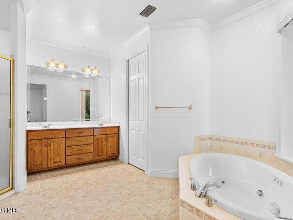 9140 S Tropical Trail, Merritt Island, FL 32952