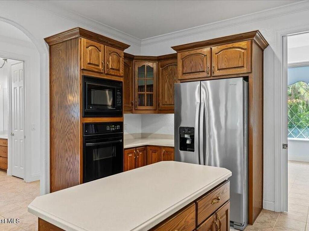 9140 S Tropical Trail, Merritt Island, FL 32952