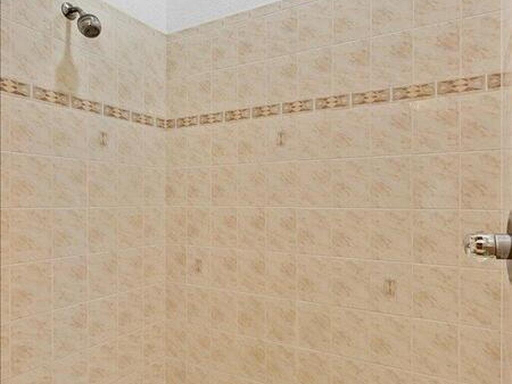 9140 S Tropical Trail, Merritt Island, FL 32952