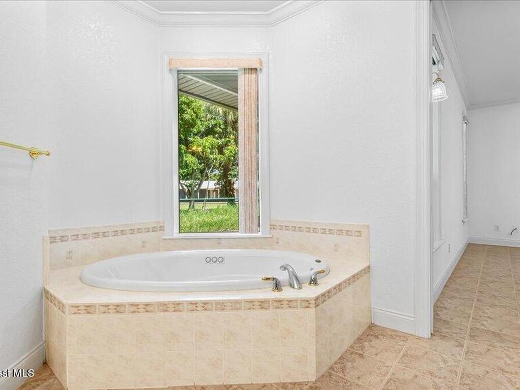 9140 S Tropical Trail, Merritt Island, FL 32952