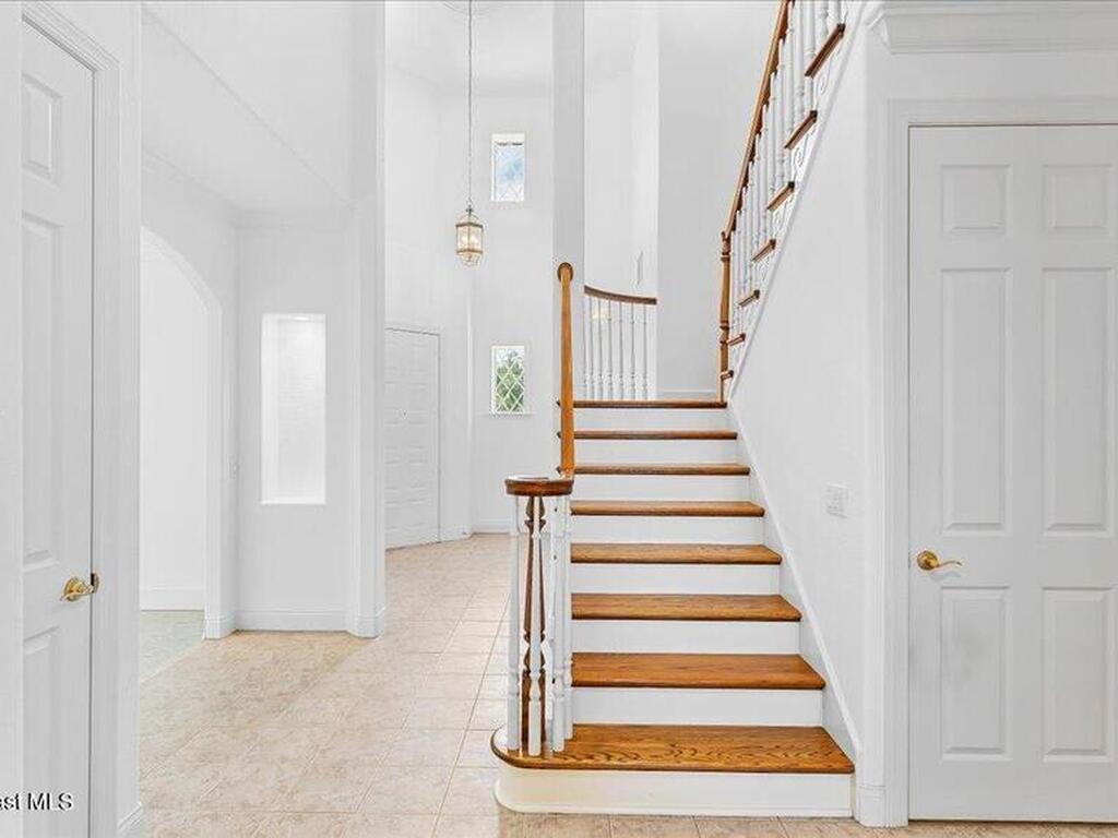 9140 S Tropical Trail, Merritt Island, FL 32952