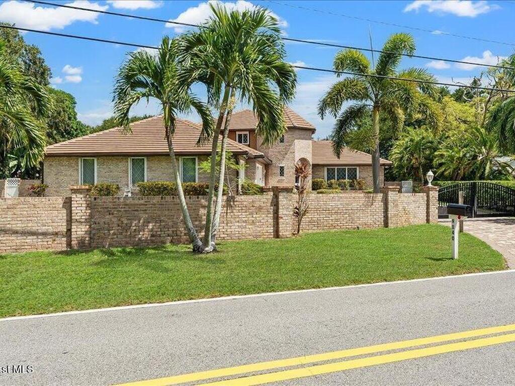 9140 S Tropical Trail, Merritt Island, FL 32952