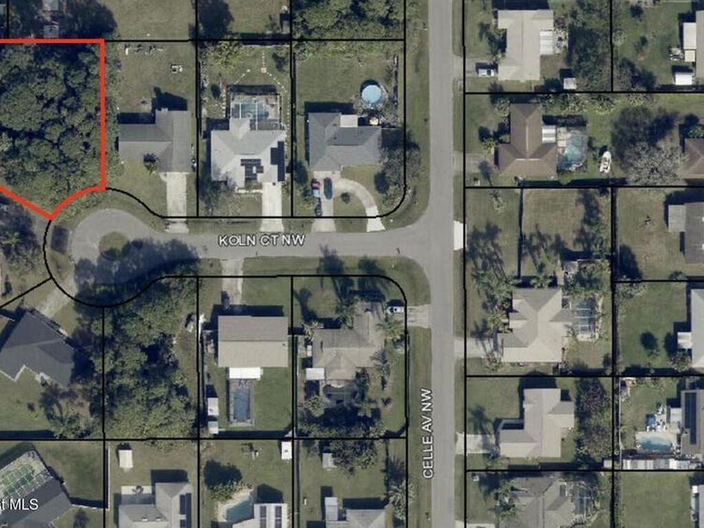 891 Koln Court, Palm Bay, FL 32907
