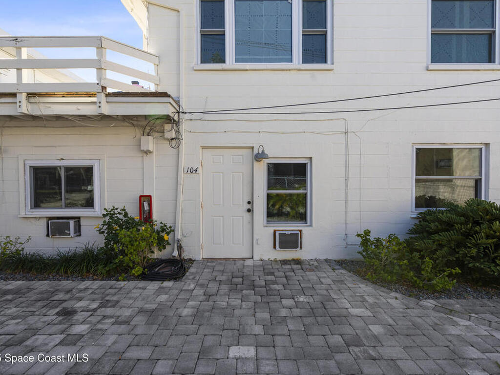 620 E New Haven Avenue, Melbourne, FL 32901