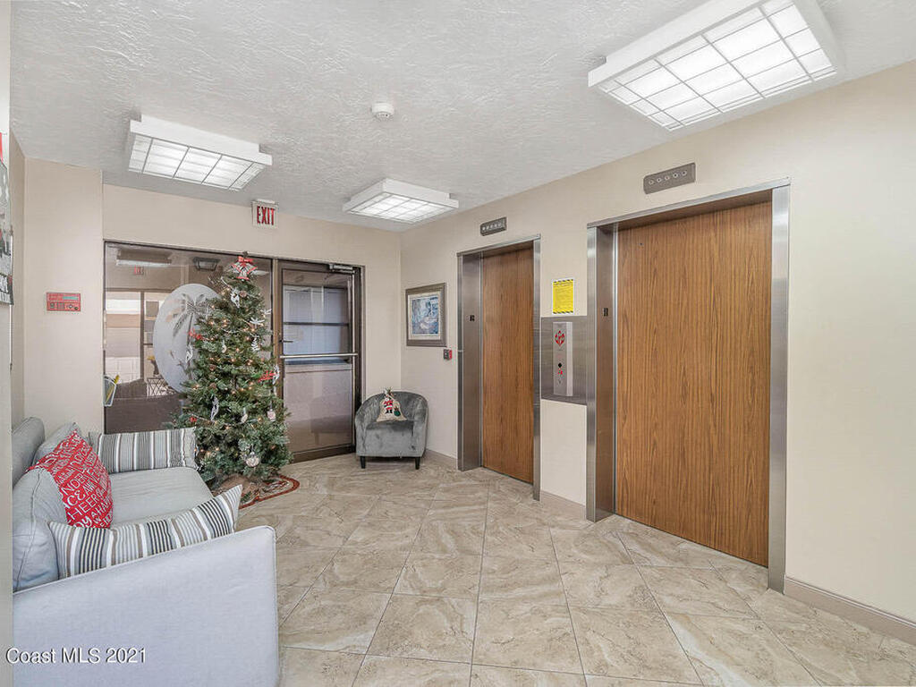 995 N Highway A1a, Indialantic, FL 32903