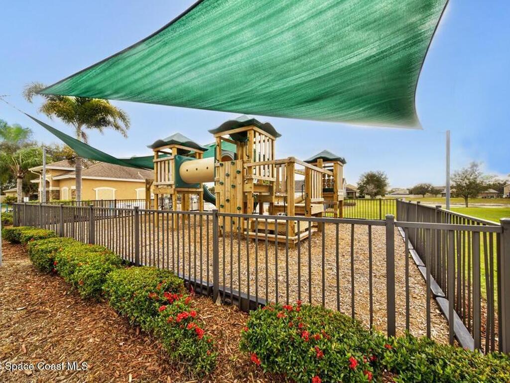 264 Wishing Well Circle, Palm Bay, FL 32908