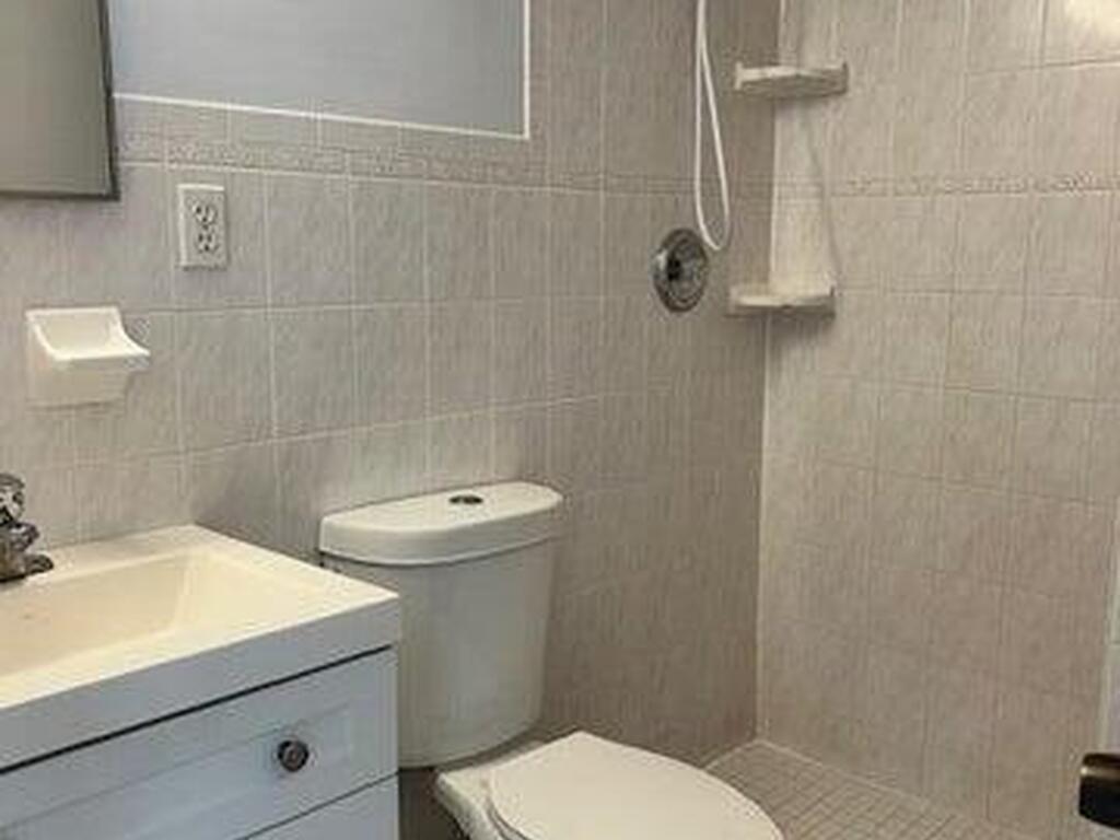 380 N Brevard Avenue, Cocoa Beach, FL 32931