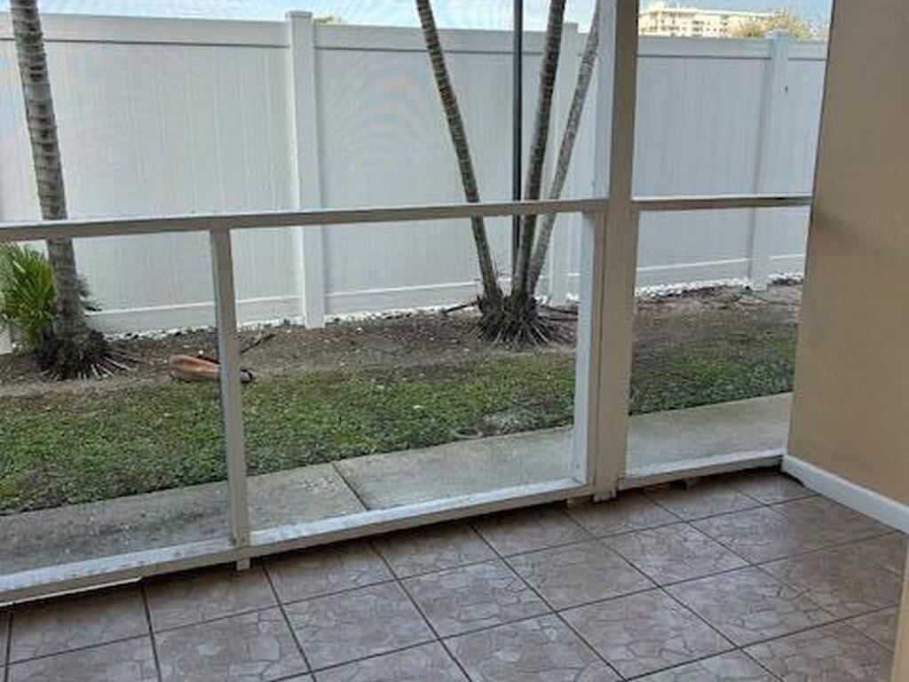 380 N Brevard Avenue, Cocoa Beach, FL 32931