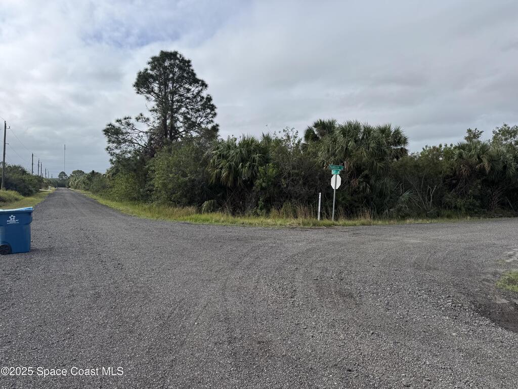 600 Yardley Street, Palm Bay, FL 32908