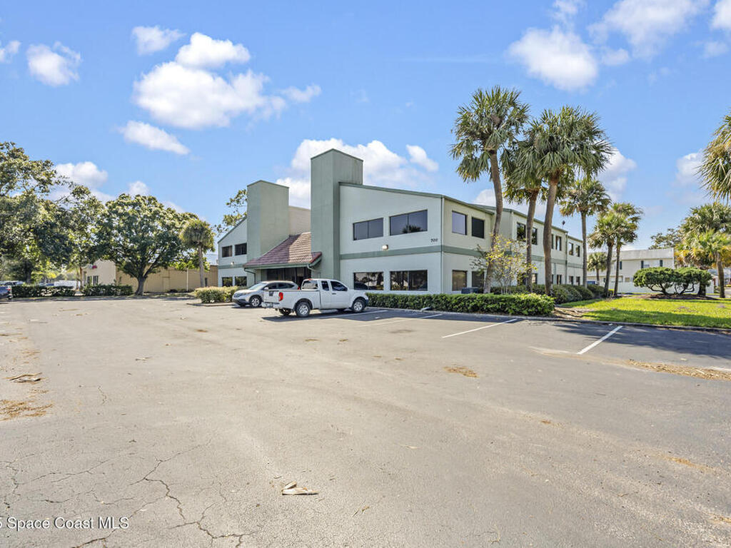 700 N Wickham Road, Melbourne, FL 32935