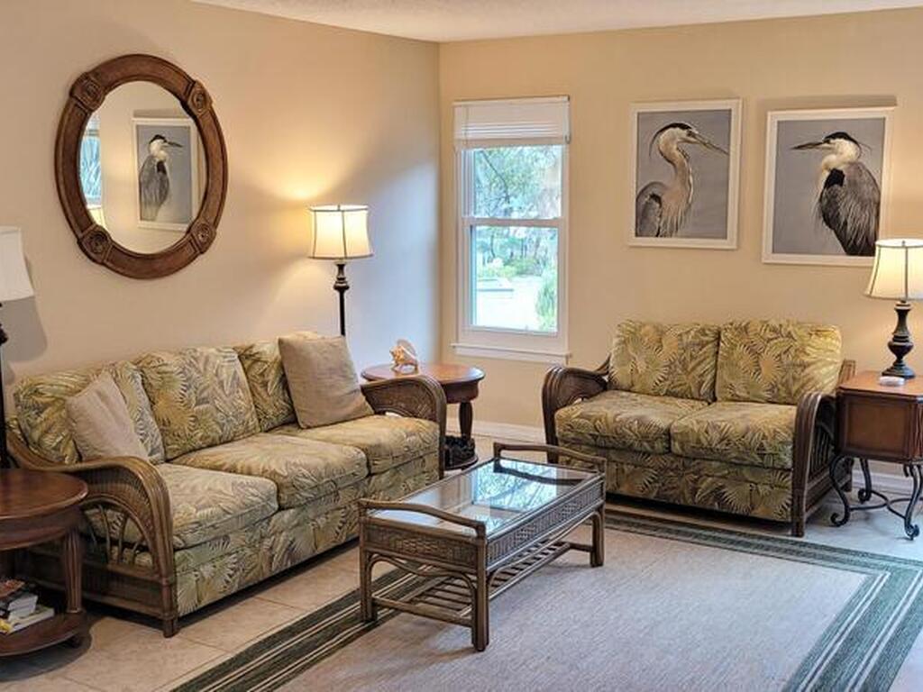 225 S Tropical Trail, Merritt Island, FL 32952