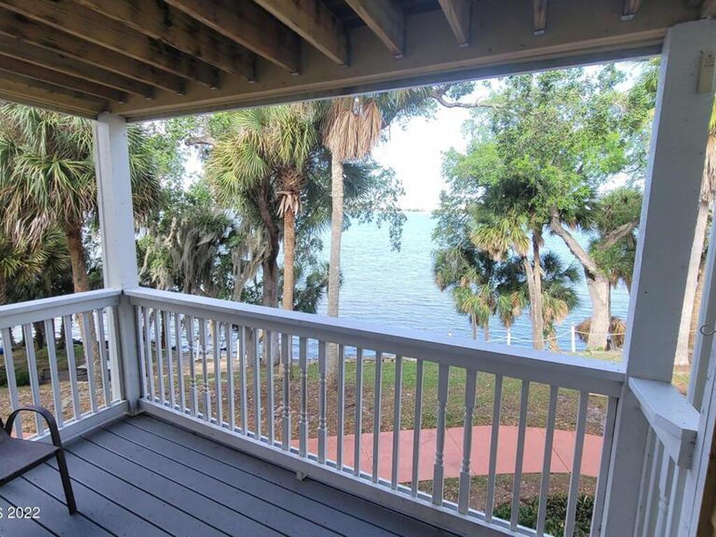 225 S Tropical Trail, Merritt Island, FL 32952