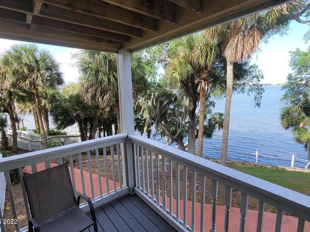 225 S Tropical Trail, Merritt Island, FL 32952