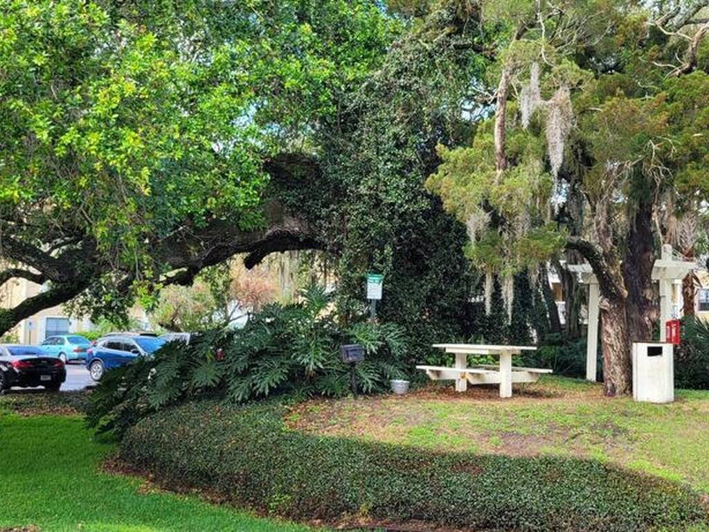 225 S Tropical Trail, Merritt Island, FL 32952