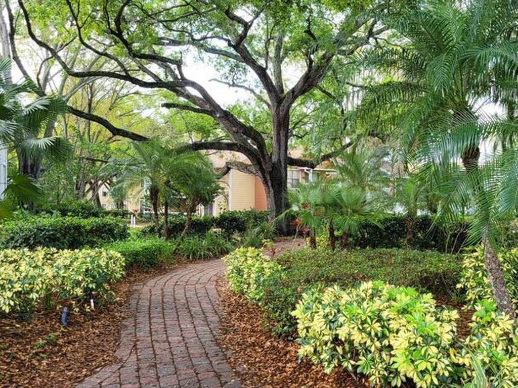 225 S Tropical Trail, Merritt Island, FL 32952