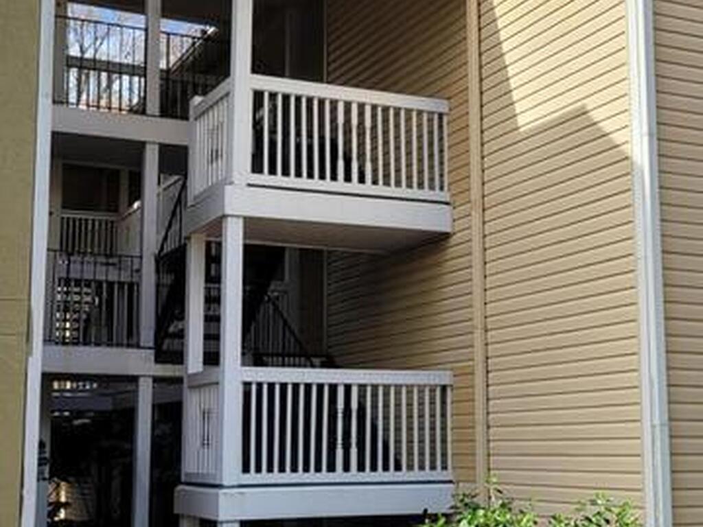 225 S Tropical Trail, Merritt Island, FL 32952