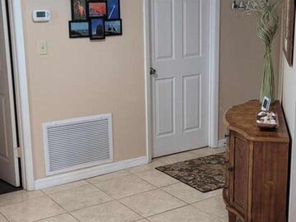 225 S Tropical Trail, Merritt Island, FL 32952