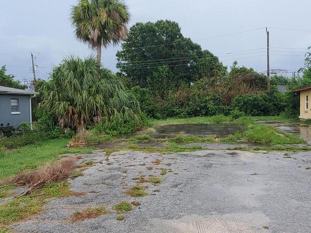 610 Paw Paw Street, Cocoa, FL 32922