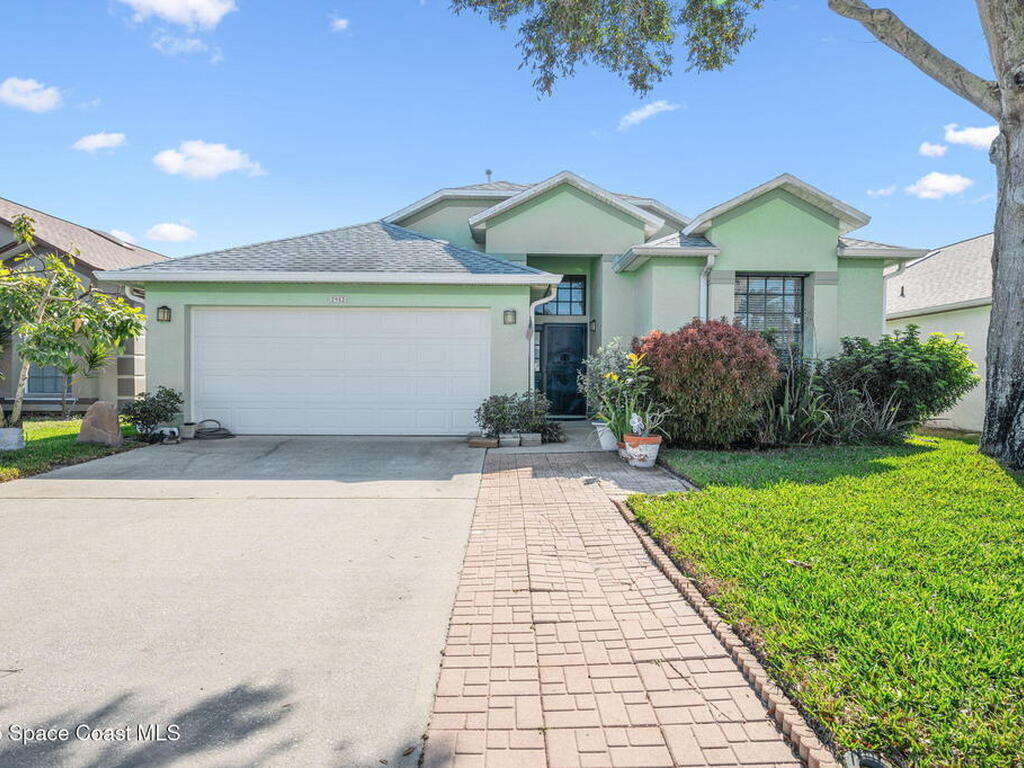 2982 Pebble Creek Street, Melbourne, FL 32935