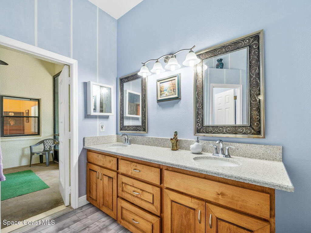 2982 Pebble Creek Street, Melbourne, FL 32935