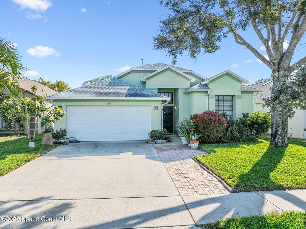 2982 Pebble Creek Street, Melbourne, FL 32935